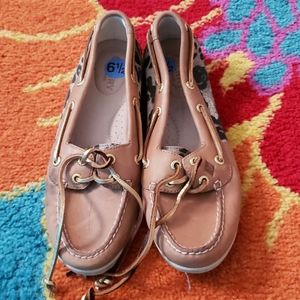 Sperrys